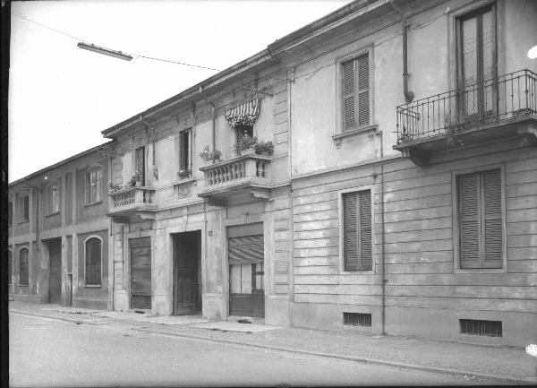 Veduta architettonica. Milano - Edificio in via Freikofel 24