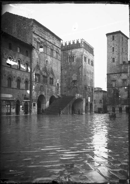 Veduta architettonica. Todi - Palazzo dei Priori e Palazzo del Popolo