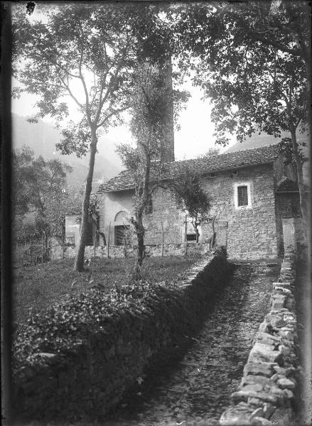 Veduta architettonica. Lenno - Casanova - Chiesa di S. Andrea