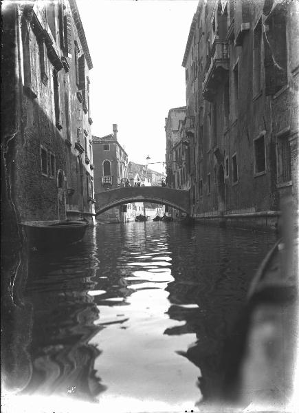 Veduta architettonica. Venezia - Canale