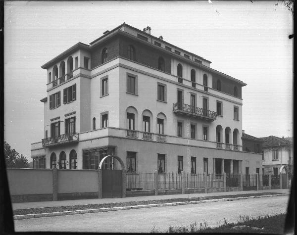 Veduta architettonica. Milano - Casa di Edoardo Majno in via Tranquillo Cremona 27