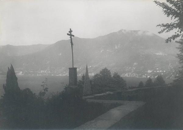 Paesaggio. Lago di Como - Torno - Panorama dal cimitero della Chiesa di S. Giovanni Battista