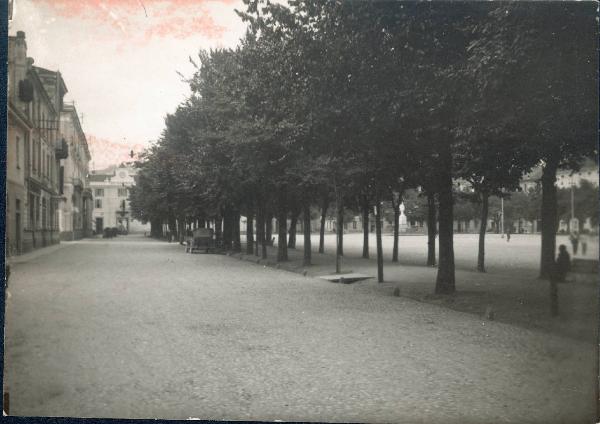 Paesaggio urbano. Pinerolo - Piazza Vittorio Emanuele