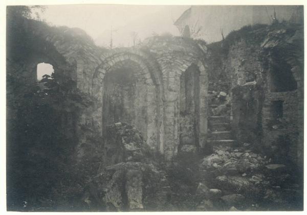 Paesaggio. Lago di Como - Ossuccio - Isola Comacina - Ruderi della Basilica di S.Eufemia