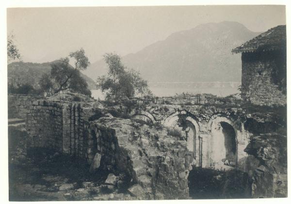 Paesaggio. Lago di Como - Ossuccio - Isola Comacina - Ruderi della Basilica di S.Eufemia