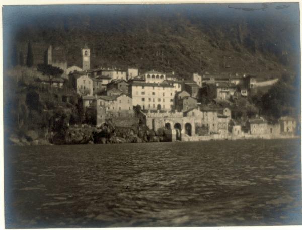 Paesaggio. Lago di Como - Dervio - Corenno Plinio- Veduta