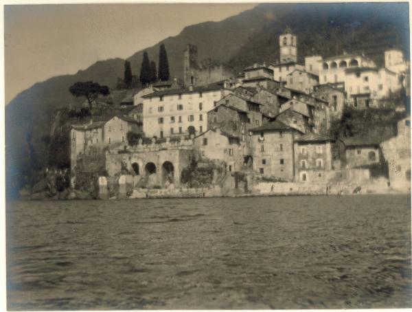 Paesaggio. Lago di Como - Dervio - Corenno Plinio- Veduta