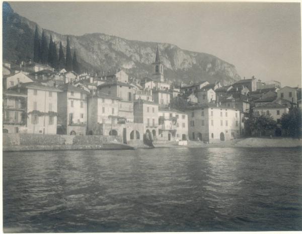 Paesaggio. Lago di Como - Varenna