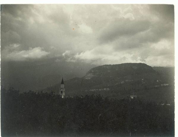 Paesaggio. Cortina d'Ampezzo - Panorama con campanile
