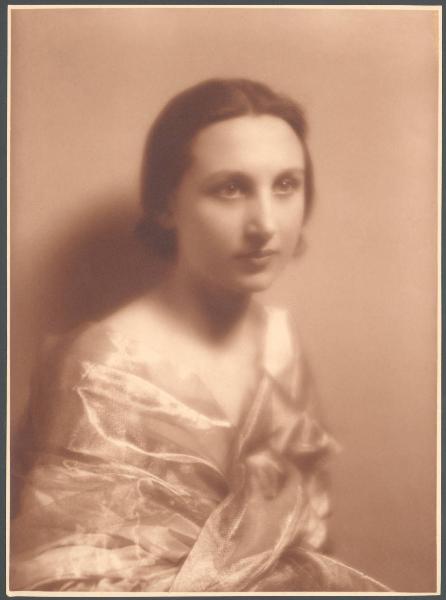 Ritratto femminile. Ernestina Fabrizio