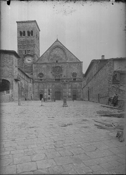 Veduta architettonica. Assisi - Cattedrale di San Rufino - Esterno