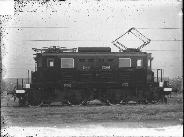 Riproduzione di oggetti. Ferrovie Nord Milano - Locomotore