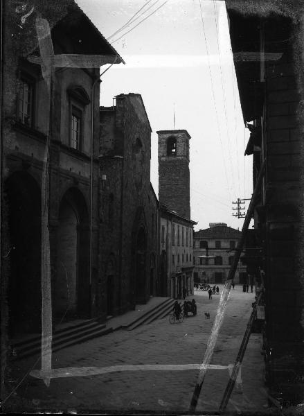 Veduta architettonica. Sansepolcro - Cattedrale e Torre di Berta