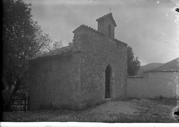 Veduta architettonica. Rieti - Fonte Colombo - Cappella della Maddalena, già della Beata Vergine