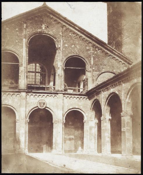 Milano - Basilica di Sant'Ambrogio - Quadriportico e facciata