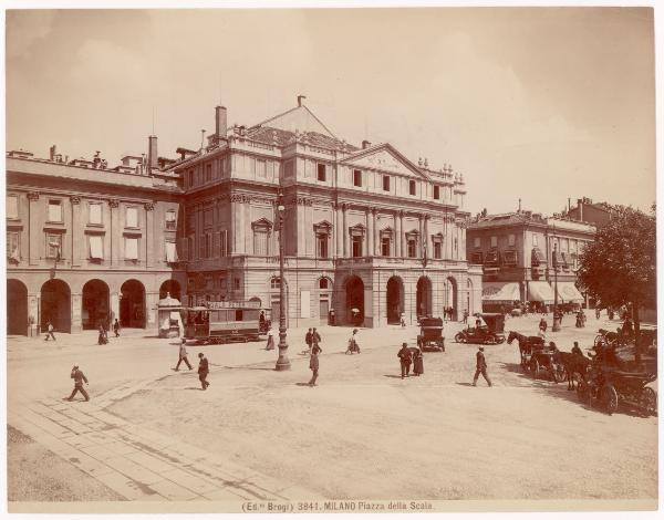 Milano - Piazza della Scala - Teatro alla Scala