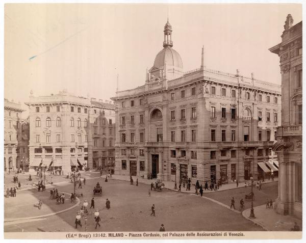 Milano - Piazza Cordusio - Palazzo dell'Industria Italiana e palazzo delle Assicurazioni Generali - Luca Beltrami