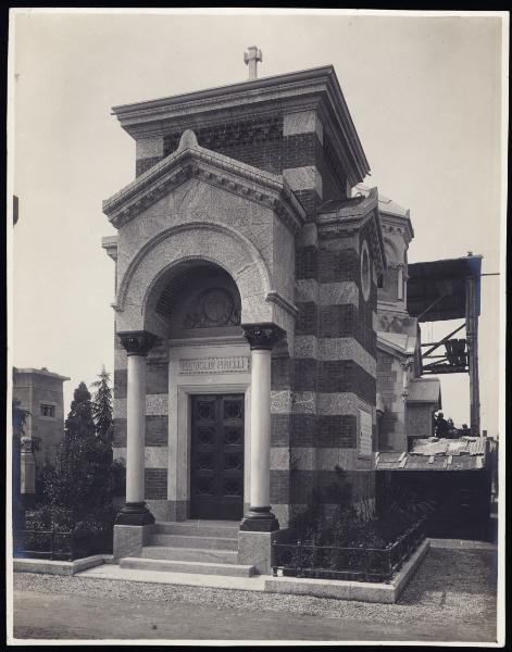 Monumento funebre - Sepolcro Pirelli - Luca Beltrami e Giovanni Battista Casati - Milano - Cimitero Monumentale