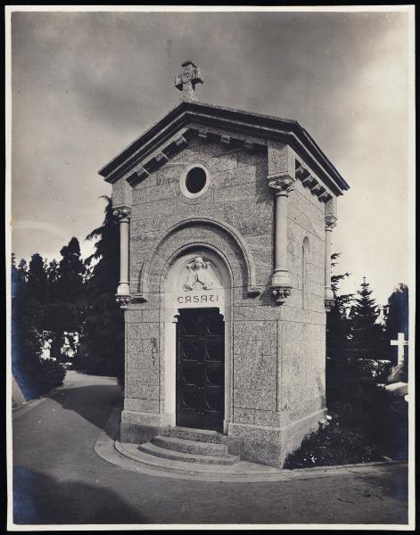 Monumento funebre - Sepolcro Casati - Luca Beltrami (attribuito) - Milano - Cimitero Monumentale