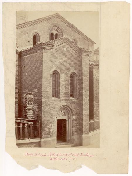 Milano - Basilica di S. Eustorgio - Porta laterale