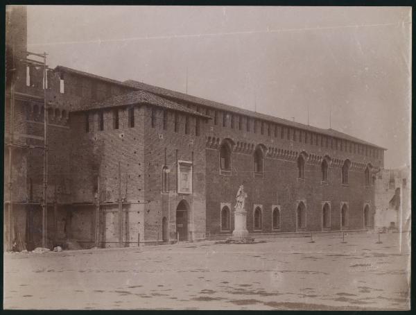 Milano - Castello Sforzesco - Corte Ducale - Cantiere