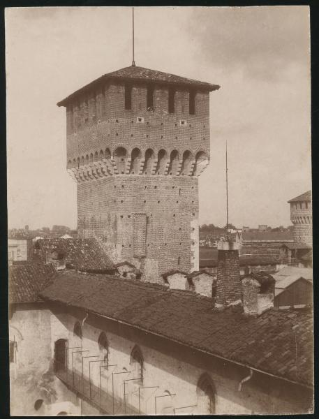 Milano - Castello Sforzesco - Torre di Bona di Savoia