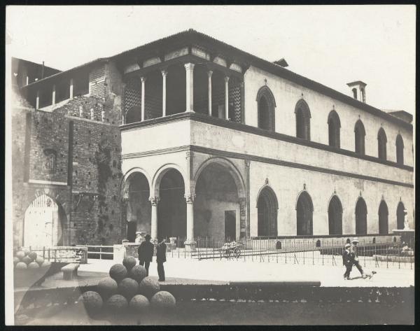 Milano - Castello Sforzesco - Loggetta di Galeazzo Maria Sforza e Corte Ducale