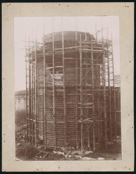 Milano - Castello Sforzesco - Torrione est (dei Carmini) - Cantiere