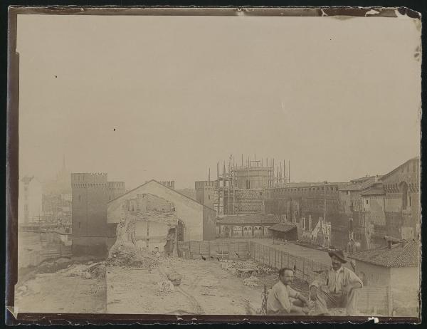 Milano - Castello Sforzesco - Torrione est (dei Carmini), Ghirlanda, Cavallerizza - Cantiere