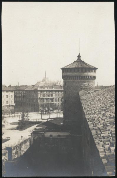 Milano - Castello Sforzesco - Torre e Rivellino dei Carmini