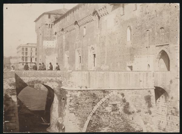 Milano - Castello Sforzesco - Lato nord-ovest - Porta verso la campagna (porta del Barcho)