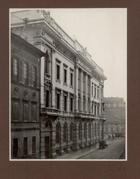 Milano - Piazza della Scala angolo via Manzoni - Palazzo della Banca Commerciale Italiana - Luca Beltrami