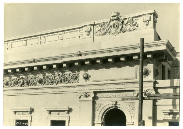 Milano - Piazza della Scala angolo via Manzoni (lato verso via Case Rotte) - Palazzo della Banca Commerciale Italiana - Luca Beltrami