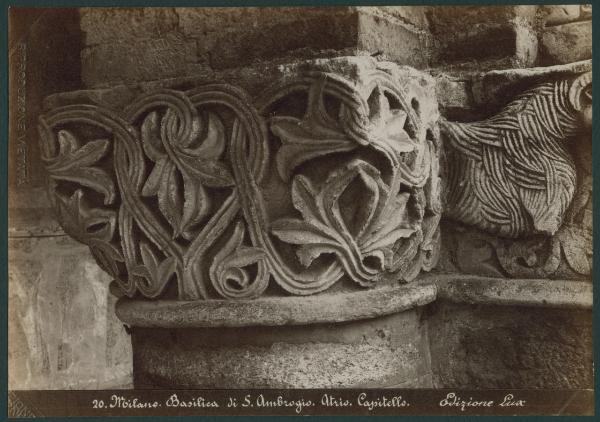 Scultura - Capitello romanico - Decorazioni fitomorfe e ariete - Basilica di Sant'Ambrogio - Atrio