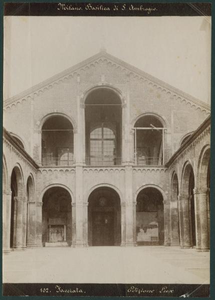 Milano - Basilica di Sant'Ambrogio - Atrio e facciata