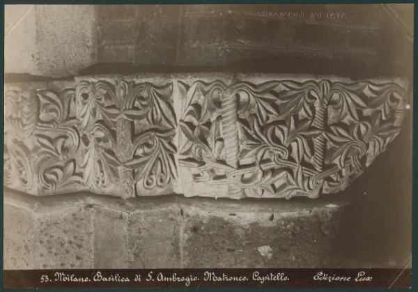 Scultura - Capitello romanico - Decorazione fitomorfa - Milano - Basilica di Sant'Ambrogio - Matroneo