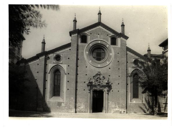 Milano - Chiesa di San Pietro in Gessate - Facciata