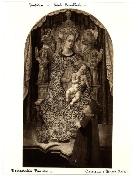 Cremona - Museo Civico - Benedetto Bembo, Madonna in trono con Bambino e devoto, parte centrale di un trittico, dipinto su tavola