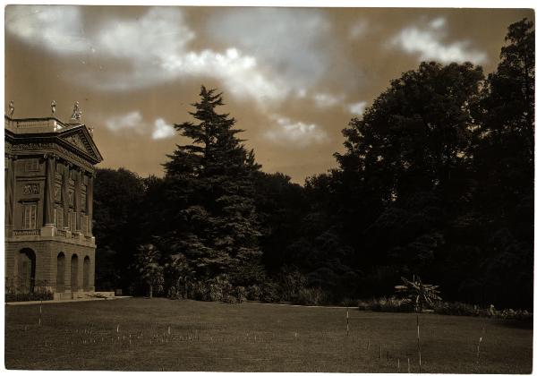 Milano - Villa Reale - Veduta del giardino