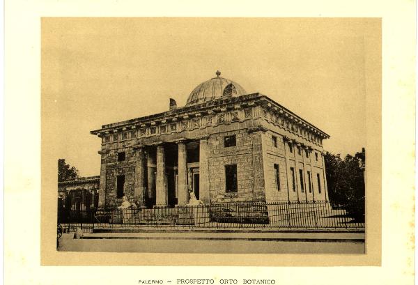 Palermo - Orto botanico - Veduta esterna dell'edificio