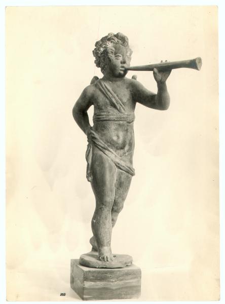 Napoli - Museo Nazionale di Capodimonte - Putto con flauto, statuetta in bronzo