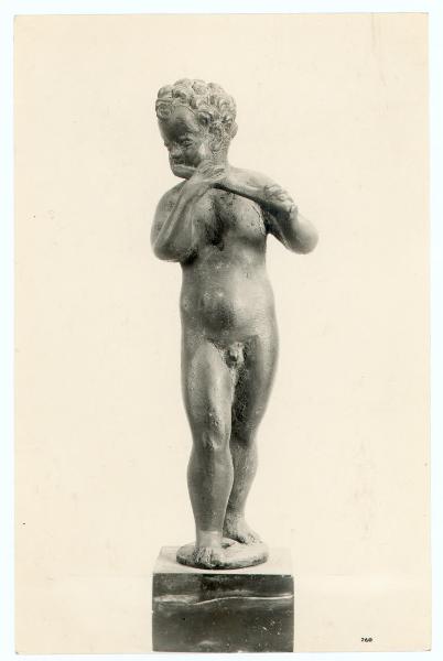 Napoli - Museo Nazionale di Capodimonte - Putto con flauto, statuetta in bronzo