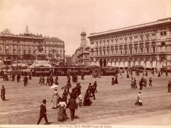 Milano - Piazza del Duomo