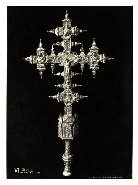 Milano - VI Triennale d'Arte - Pietro Lierni, croce processionale (1533 ?), argento lscolpito (?)