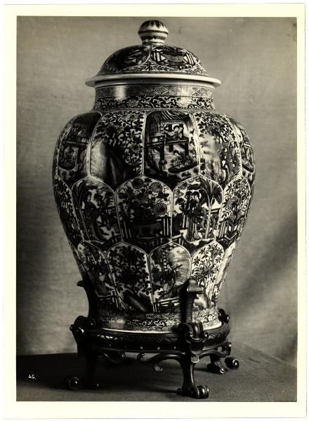 Milano (?) - Raccolta Roberto Cramer Pourtalés - Vaso cinese in porcellana