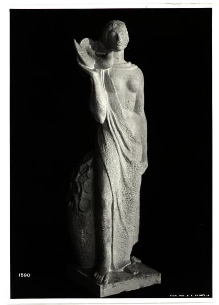 Milano - VI Triennale d'Arte - Primavera, scultura in pietra