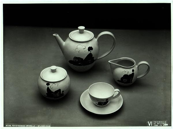 Milano - VI Triennale d'Arte - Servizio da té in ceramica prodotto dalla Società ceramica Verbano di Laveno, particolare