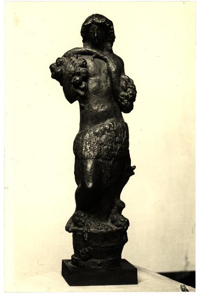 Firenze (?). Italo Griselli, l'Autunno, scultura in bronzo.