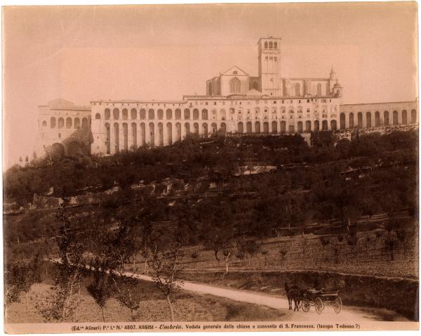 Assisi - Basilica di S. Francesco. Veduta esterna della basilica e del convento.