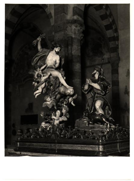 Genova - Chiesa di S. Rocco di Vernazza. Anton Maria Maragliano, S. Rocco prega il Redentore, cassa processionale, scultura lignea policroma (1703).